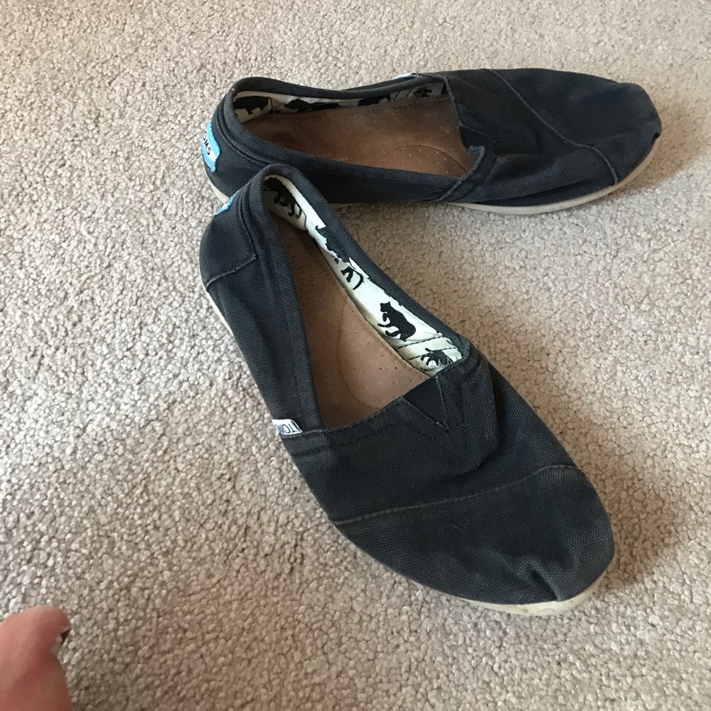 Toms